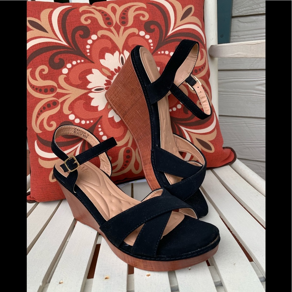 Bella Maria Strapped Black Sandals New WOT,